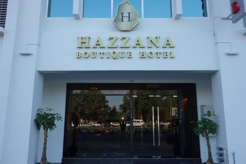 Hazzana Boutique Hotel Seri Kembangan Exterior foto